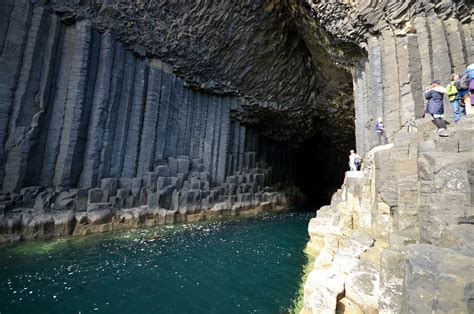 A Floresta de Pedras: Um Passeio Surreal por Gigantes de Pedra em Ankang!