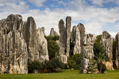 A Pitoresca e Misteriosa Floresta de Pedra de Zhangye Aguardando Sua Exploração!